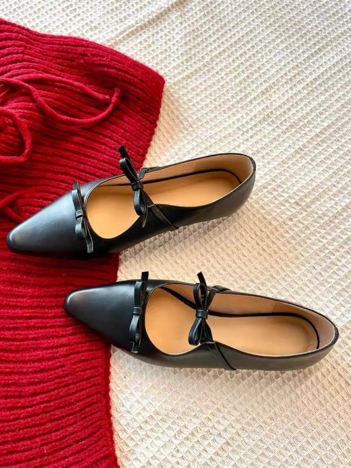 Bow Point Toe Flat Slip-Ons