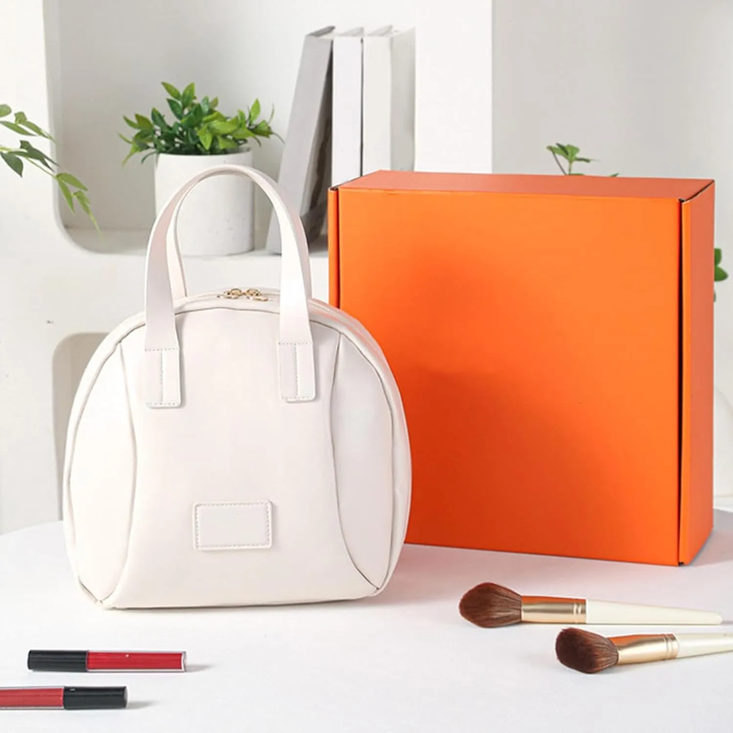 Large Capacity Travel Bag, Travel Cosmetic Bag,Waterproof Cosmetic Bag with Zipper | Lightweight Women Cosmetic Bag, Portable Toiletry Bag for Women, creamy, Consulte la descripcin, See description