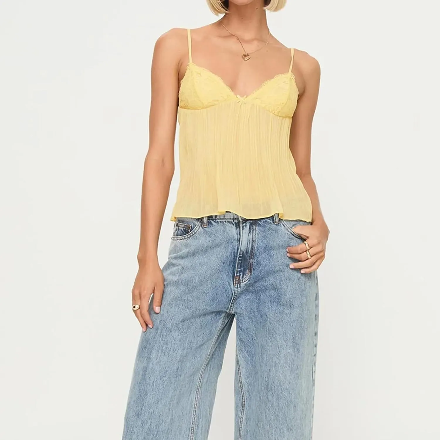 Sexy Lace Cami Tops for Women V Neck Y2k Spaghetti Strap Crop Top Sleeveless Bustier Camisole Tank Trendy 2025